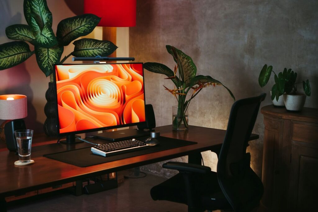 Pros and Cons of Hiring an SEO Company